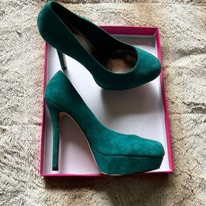 Worn once. Bakers Melina Platform Heel. Size 10.